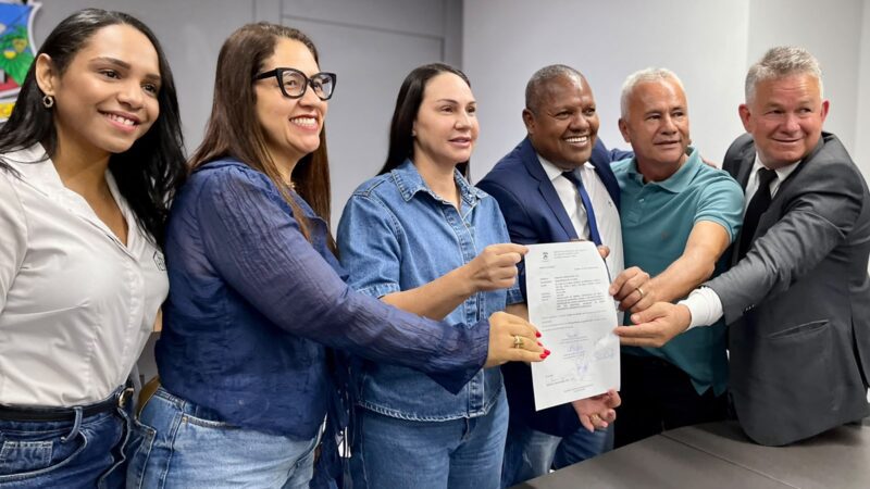 Ordem de serviço marca início de projeto para novo Cmei em Bandeirantes