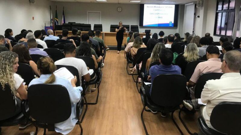 Gestão municipal promove evento para orientar equipes sobre prestação de contas anual