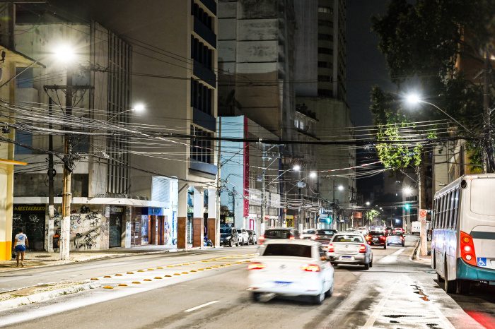Motoristas devem ficar atentos à suspensão parcial do estacionamento na Avenida Princesa Isabel