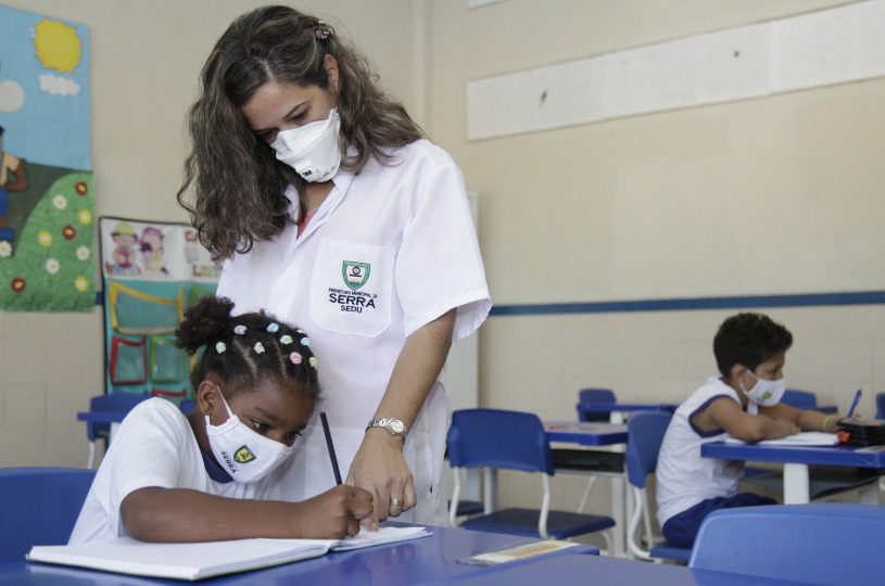 Serra: inscrições abertas para contratar professores