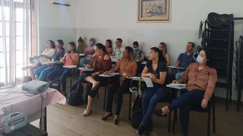 Servidores de Vila Velha participam de curso de capacitação para o CadÚnico