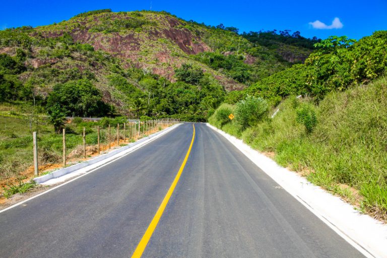 Linhares: concluídas obras de pavimentação em dois trechos do distrito de São Rafael