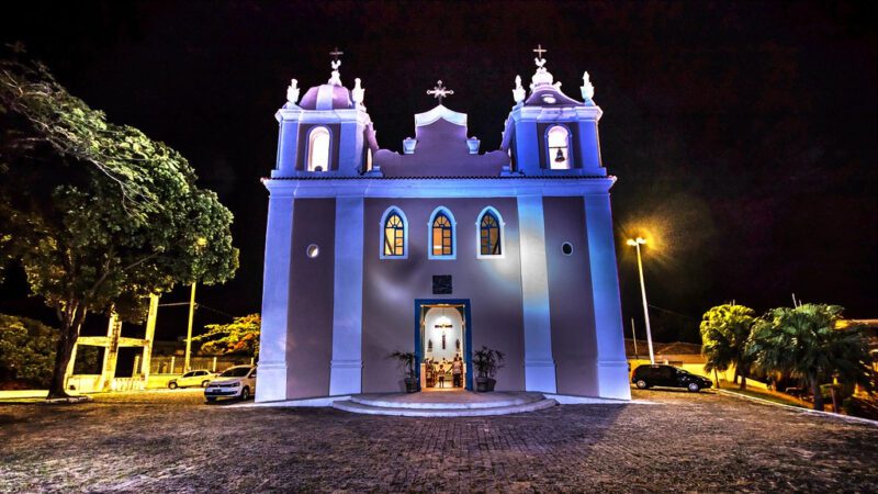 Religiosidade e trabalho: Últimos preparativos para Festa do Divino Espírito Santo em Viana