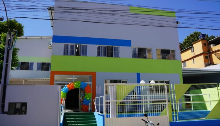 Escolas reformadas, notebooks para professores e mais alunos em tempo integral em Cachoeiro