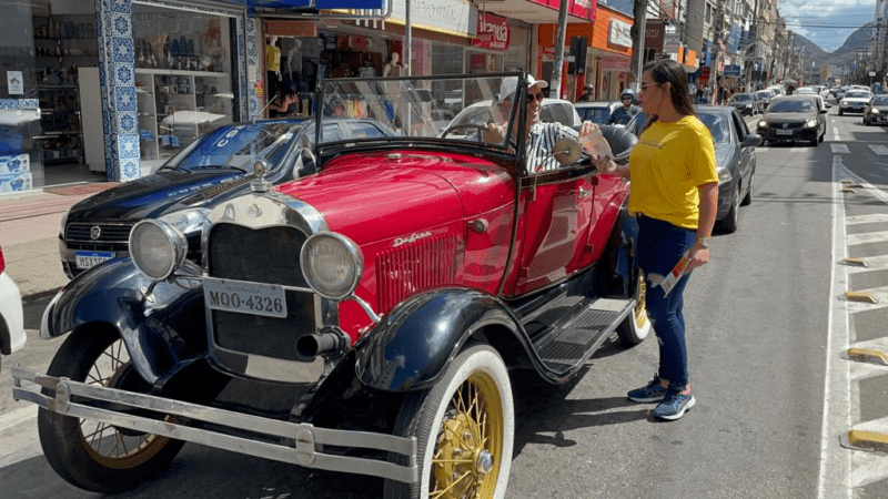 Estacionamento Rotativo Cariacica Digital: abordagens educativas realizadas neste sábado (13) na Expedito Garcia, em Campo Grande