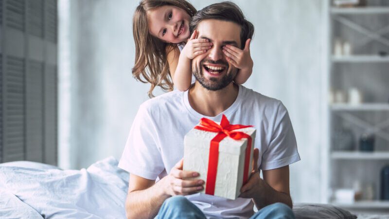 Procon de Linhares orienta consumidores sobre compras do Dia dos Pais