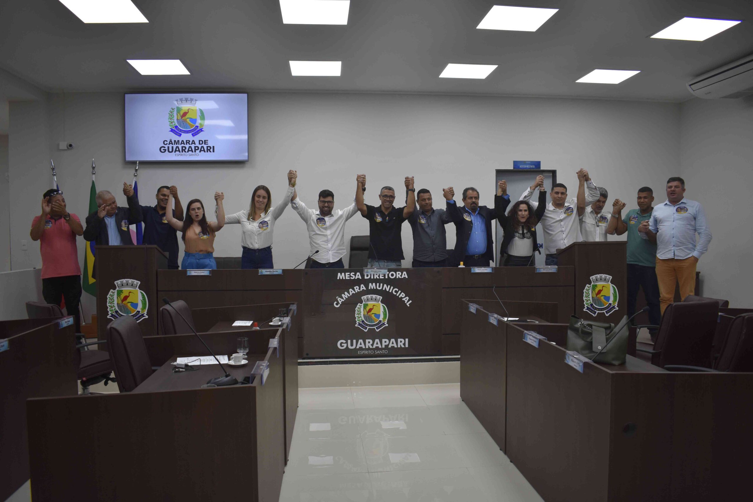 Câmara de Guarapari elege nova Mesa Diretora para o biênio 2023-2024