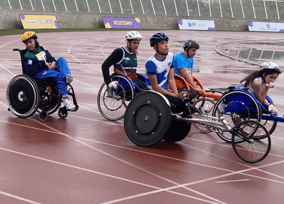 Paralimpíadas: atletas de Cariacica batem recordes e conquistam oito medalhas no primeiro dia de competição