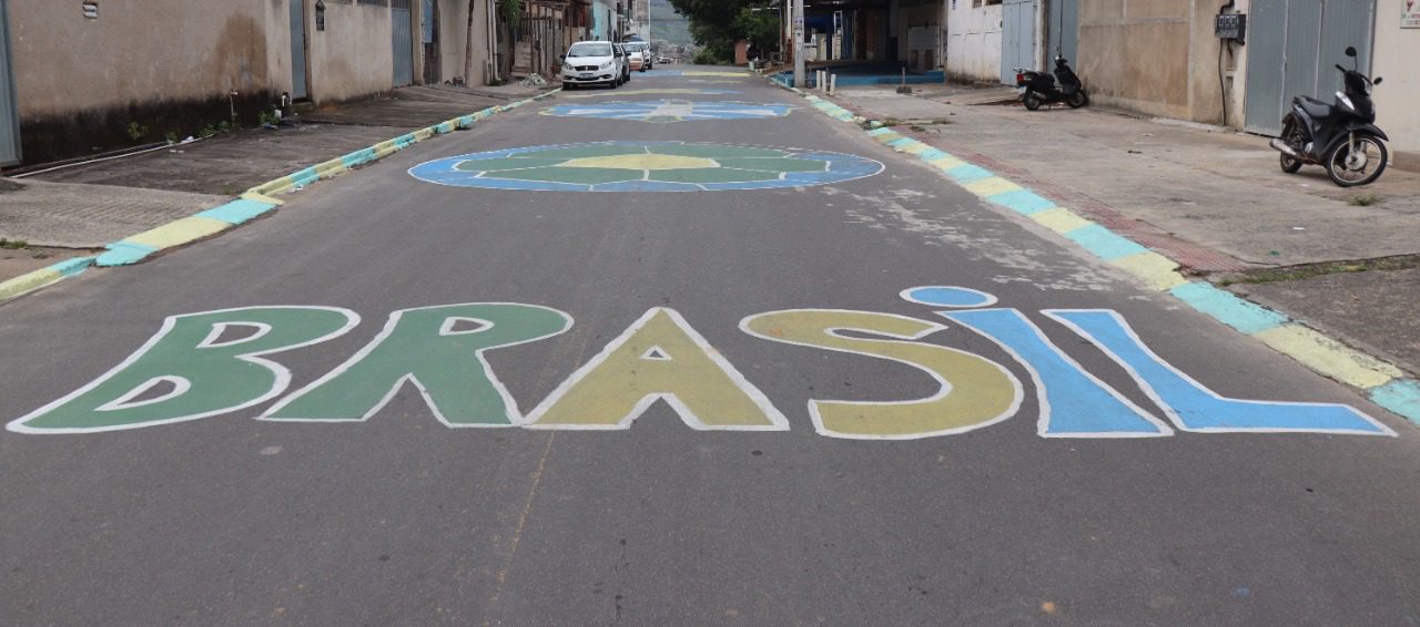 Rumo ao hexa! Vianenses entram no clima da Copa do Mundo e decoram ruas