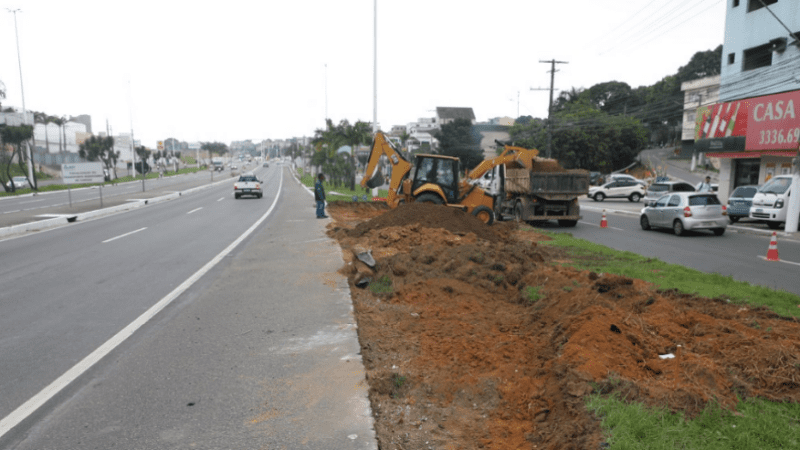 Avenida Mario Gurgel ganha terceira faixa próximo ao Shopping Moxuara e novo acesso a Campo Grande