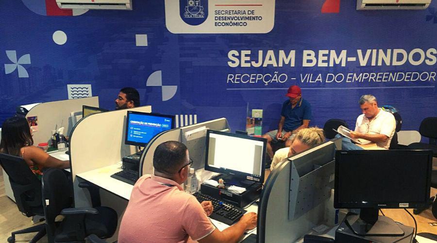 ​MEIs recebem ajuda para declarar rendimentos à Receita Federal na Vila do Empreendedor em Vila Velha