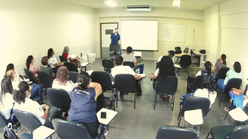 ​Agentes comunitários de Saúde de Vila Velha recebem treinamento sobre cadastro de cidadãos