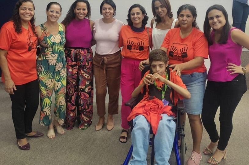 Prefeitura da Serra cria cartão de atendimento prioritário para cuidadores de pessoas com deficiência
