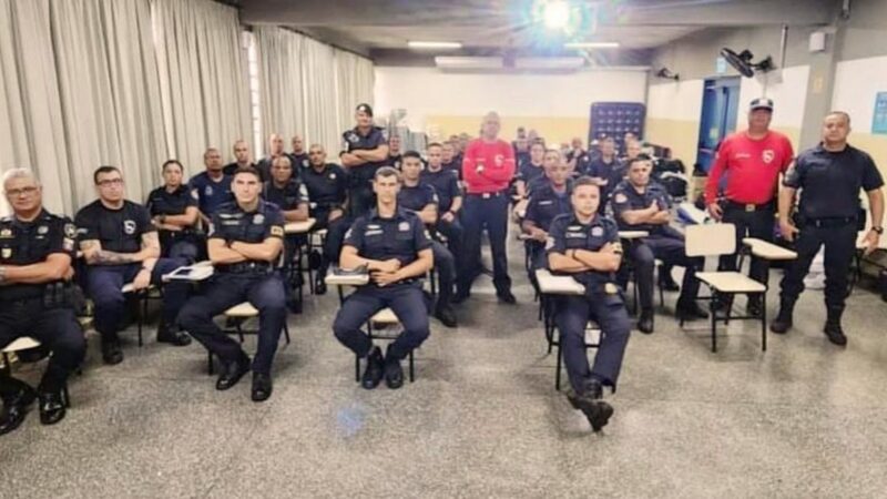Guardas Municipais de Vila Velha participam de curso para treinamento de cães policiais em São Paulo