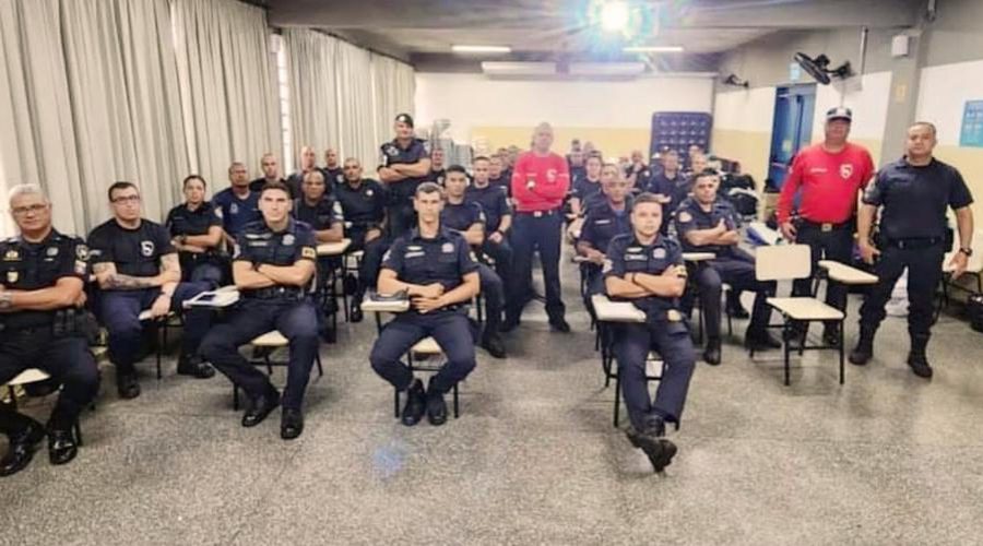 Guardas Municipais de Vila Velha participam de curso para treinamento de cães policiais em São Paulo