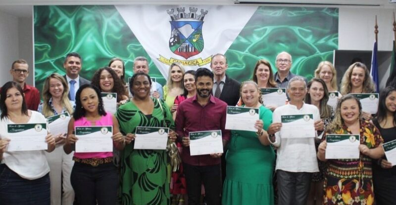 Programa Família Acolhedora é homenageado pela Câmara de Vereadores em Cariacica