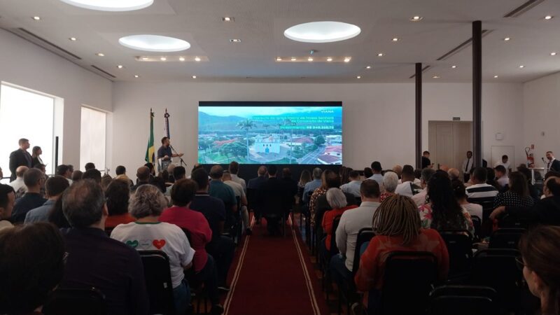 Viana participa do lançamento do Ciclo 2023 do Programa Fundo a Fundo da Cultura