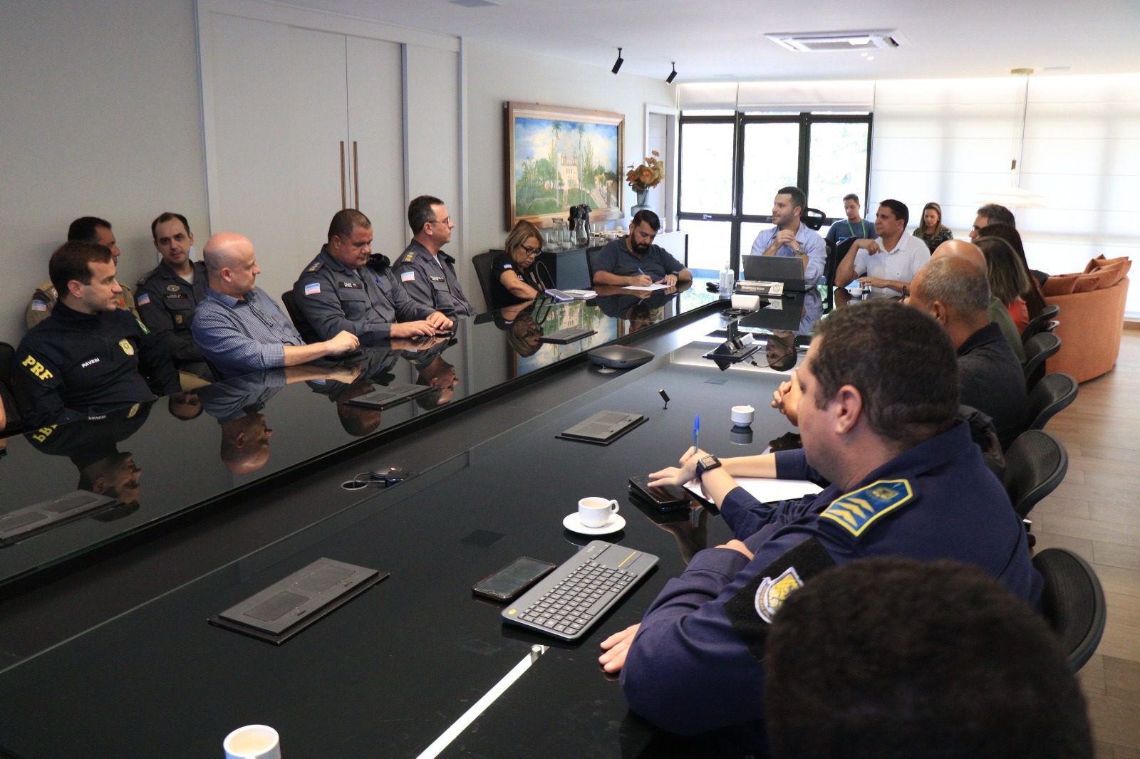 Reunião de Gestão Integrada em Viana apresenta dados de segurança pública do mês de março