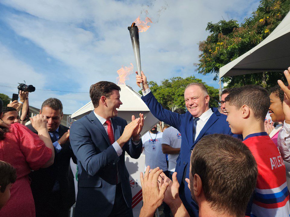 Renato Casagrande participa das comemorações do aniversário de 488 anos de Vila Velha