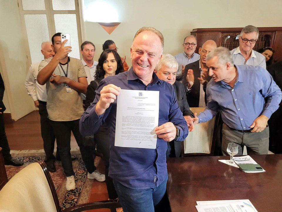 Governador Renato Casagrande sanciona Lei que institui Fundo de Aval do Microcrédito no Estado