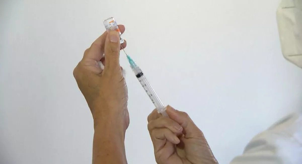 Vacinação contra Covid-19 e gripe acontece em 27 pontos de Cariacica sem agendamento prévio