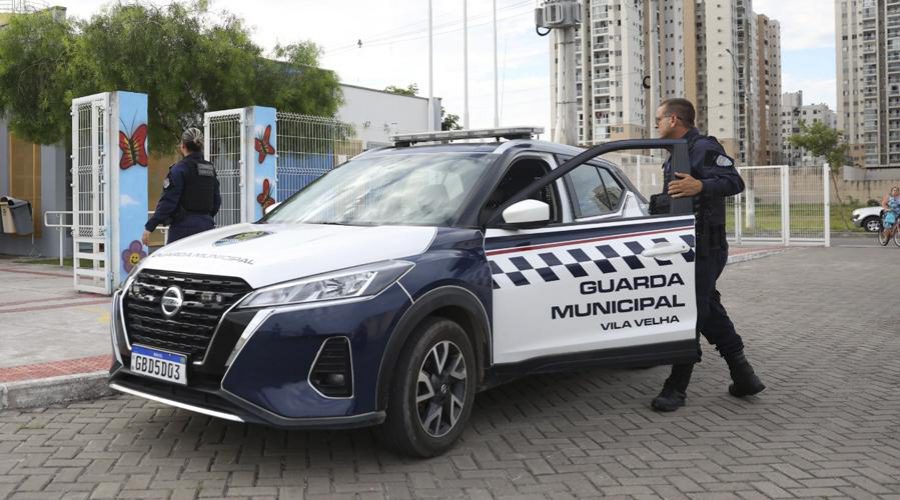 Guarda de Vila Velha faz treinamento para combater ataques em escolas