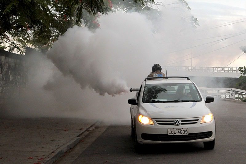 Carro fumacê vai passar por 52 bairros da Serra até sexta (09)