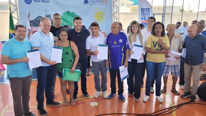 Celebração da entrega de imóveis beneficia mais de 80 famílias no bairro Jabaeté, em Vila Velha