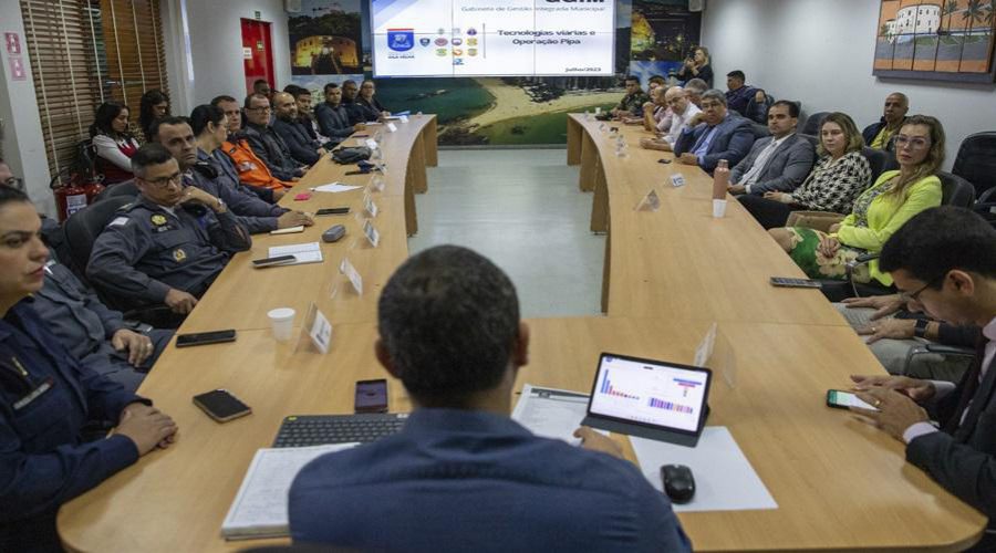 Tecnologia Viária e Operação Pipa em destaque nas discussões do GGIM em Vila Velha