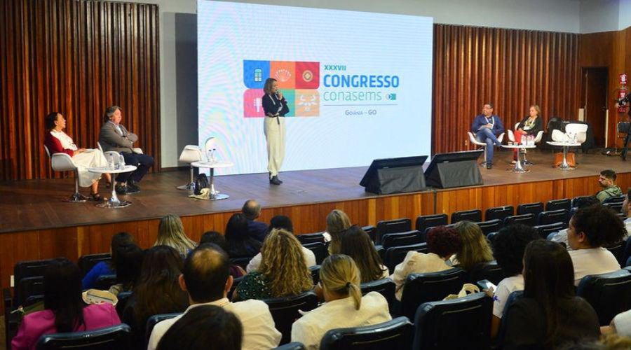 Vila Velha presente no evento de saúde pública mais importante do Brasil