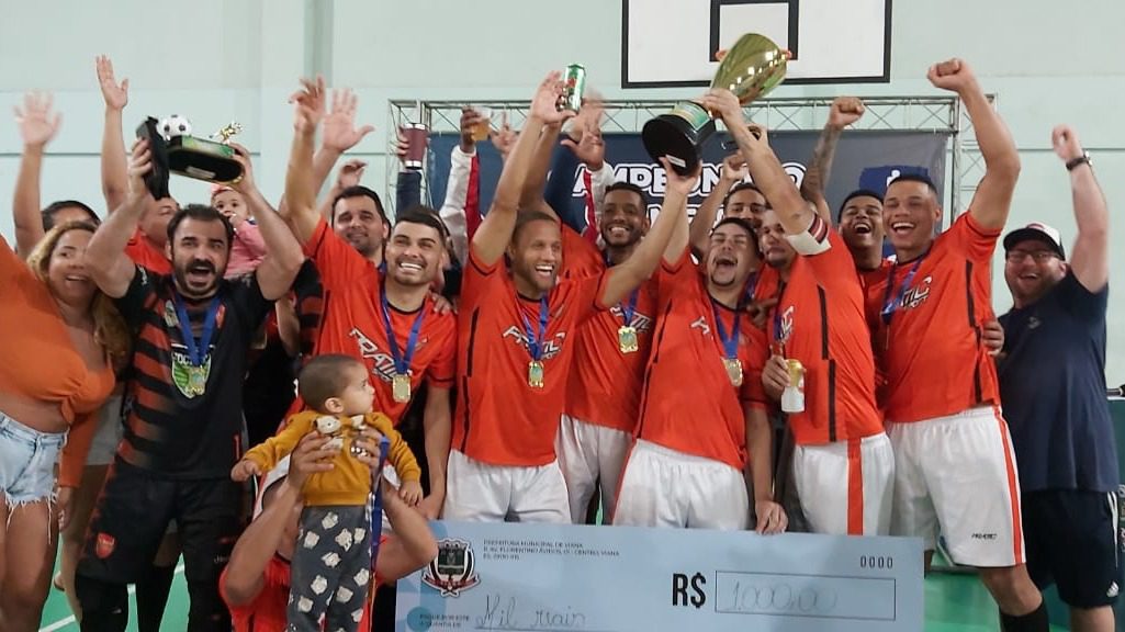 Equipe do Arsenal é a vencedora do 15º Campeonato Vianense de Futsal