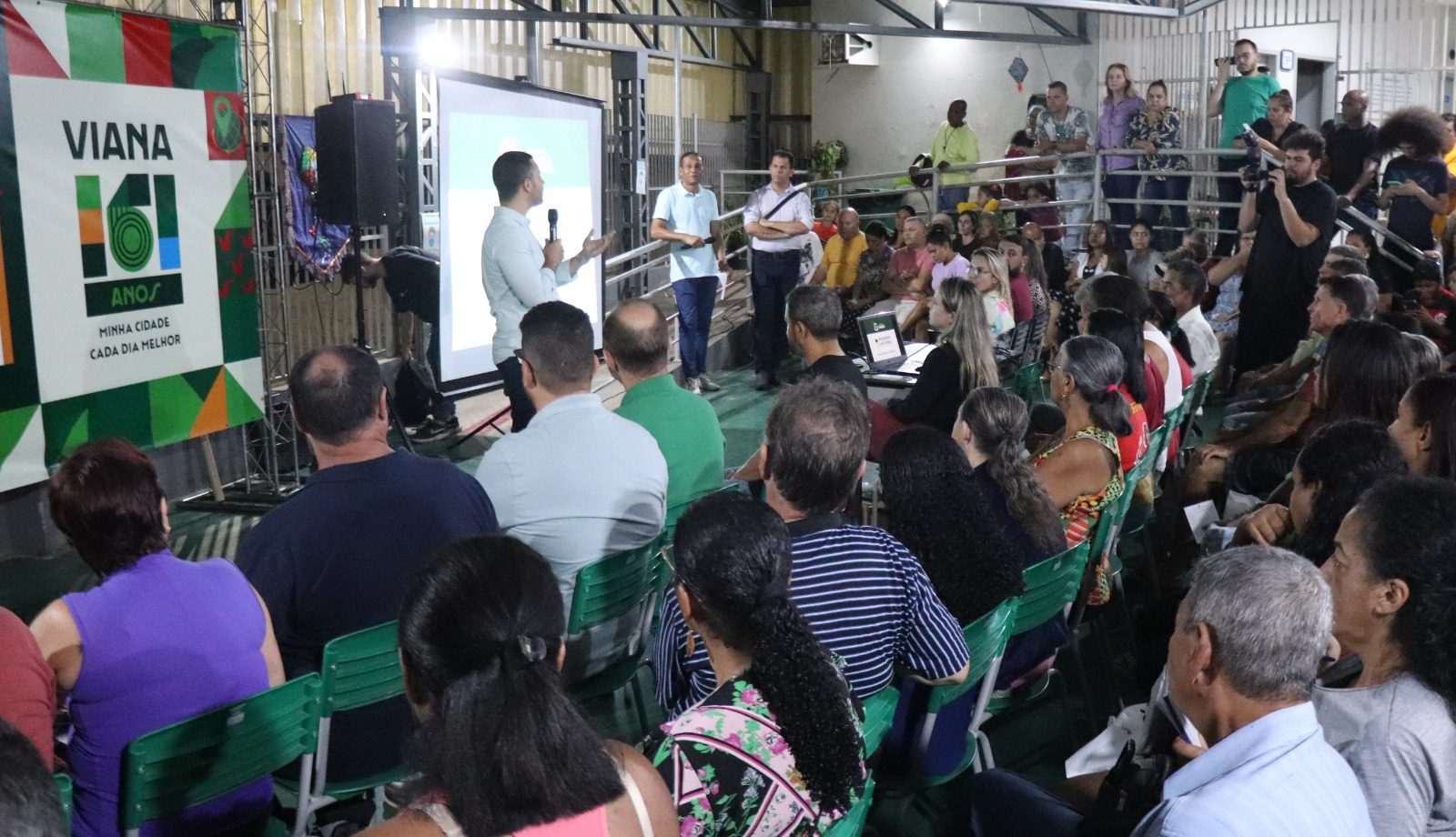 Noite de celebração em Soteco: mais de 800 famílias estão prestes a ter seus terrenos regularizados em Viana