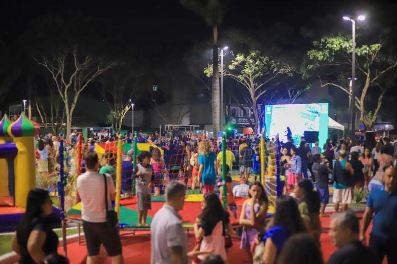 Bairro Colina de Laranjeiras, na Serra ganha novo espaço de lazer com praça multiuso e campo de futebol revitalizados