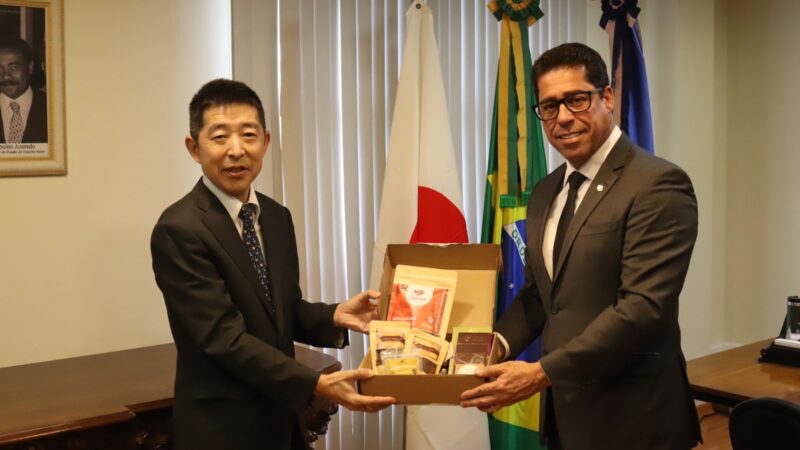 Cônsul Geral do Japão e Cônsul Cultural fortaleceram laços diplomáticos durante visita à Assembleia Legislativa do ES