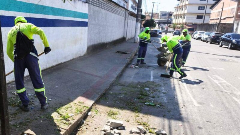 Vila Velha realiza mutirão de limpeza contra enchentes e doenças