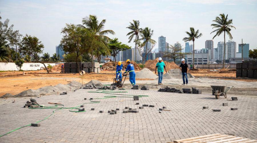 Parque da Prainha em Vila Velha se moderniza com obras em andamento, incluindo novas instalações para área de eventos e sanitários