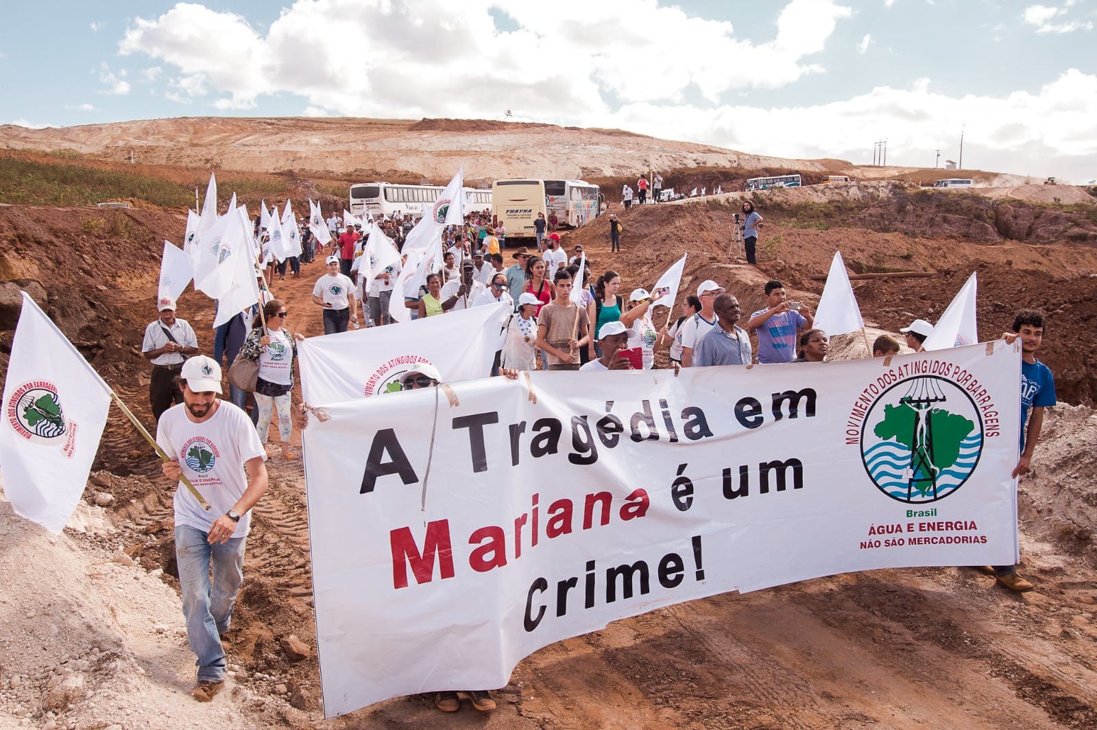 Atingidos pela Catástrofe da Vale/Samarco/BHP Billiton Unem Forças para Alcançar Justiça e Advocar pelas Vítimas