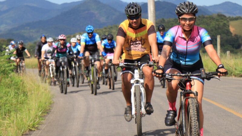 Viana reúne 400 ciclistas em 2º Pedal Passeio da Árvore pela preservação ambiental
