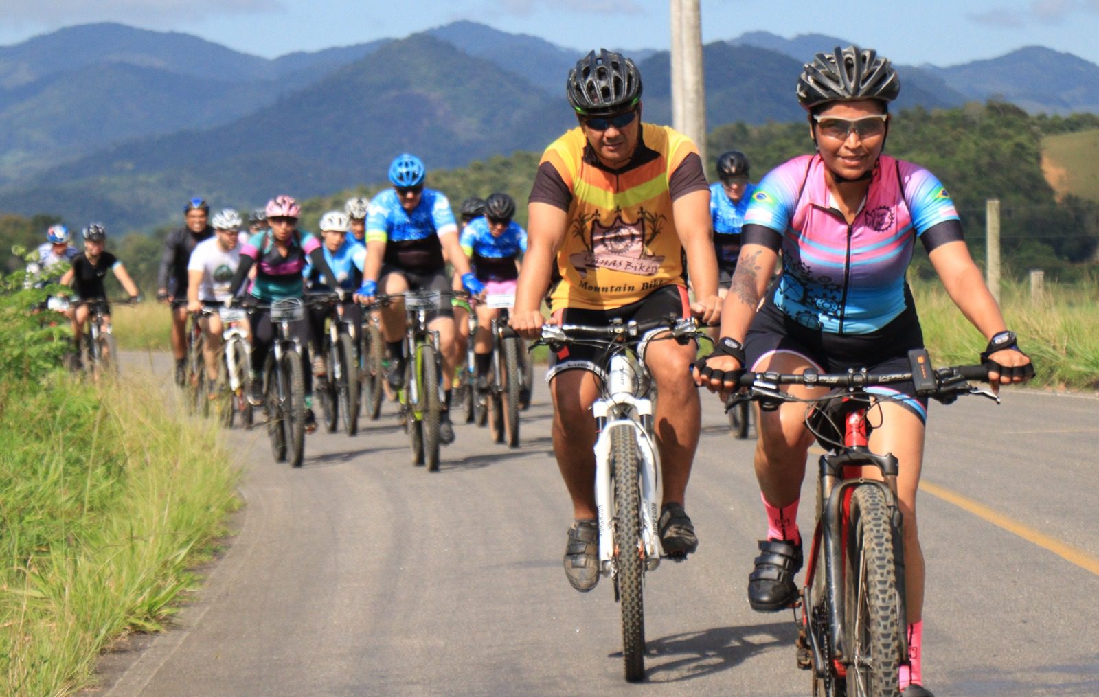 Viana reúne 400 ciclistas em 2º Pedal Passeio da Árvore pela preservação ambiental