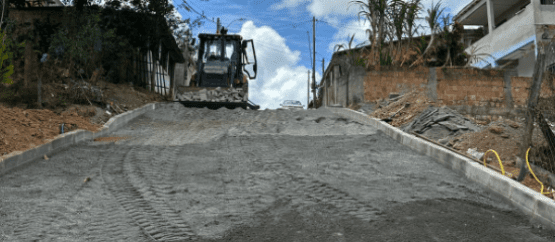 Secretaria de Obras de Cariacica intensifica pavimentação de ruas na cidade