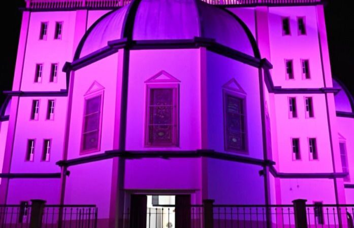 Nova iluminação da Basílica de Santo Antônio em Vitória encanta moradores e turistas