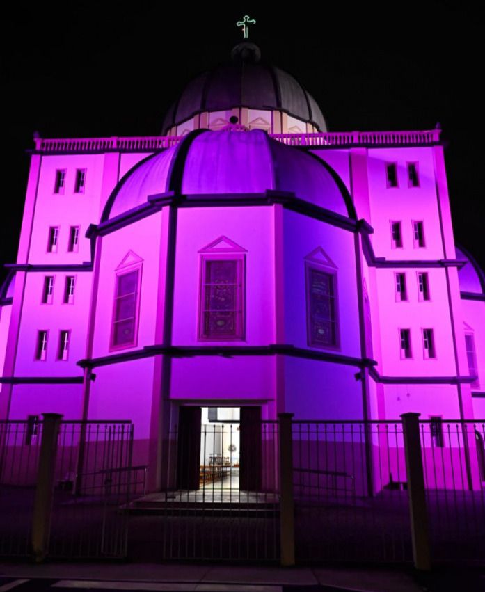 Nova iluminação da Basílica de Santo Antônio em Vitória encanta moradores e turistas