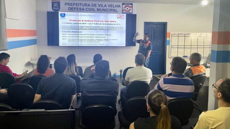 Reunião de atualização do Plano de Proteção pela Defesa Civil em Vila Velha