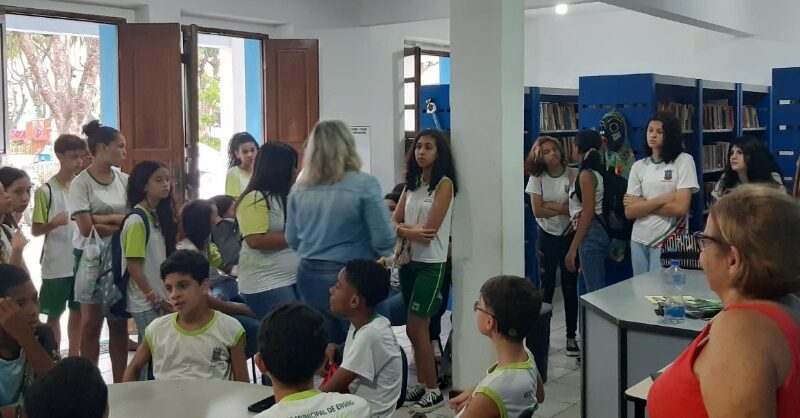 Estudantes da escola Manoel Mello Sobrinho exploram atrações turísticas de Cariacica