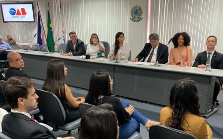 OAB-ES concede carteiras a Bacharéis em Direito em evento de grande significado