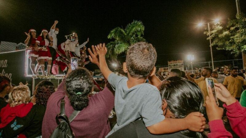 Papai Noel percorre 26 bairros de Vila Velha durante a Caravana Natalina