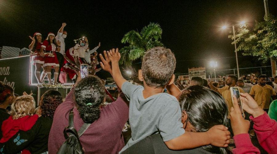 Papai Noel percorre 26 bairros de Vila Velha durante a Caravana Natalina
