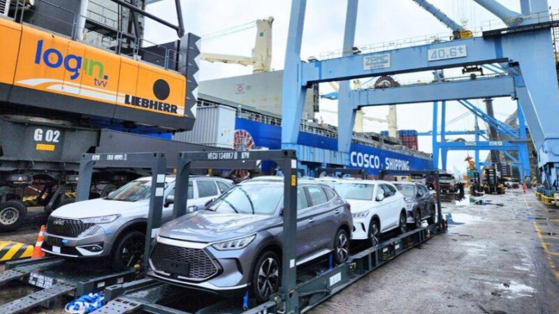 Importação de carros pelos portos de Vila Velha registra aumento significativo