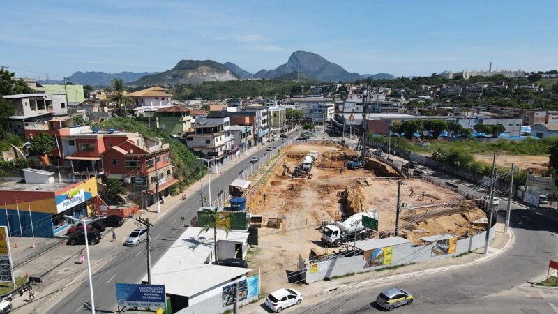 Visita de Euclério Sampaio às obras do Mercado Municipal que promete impulsionar a Economia na região