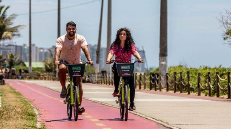 Bikes compartilhadas superam as expectativas com 14 mil viagens no primeiro mês em Vila Velha